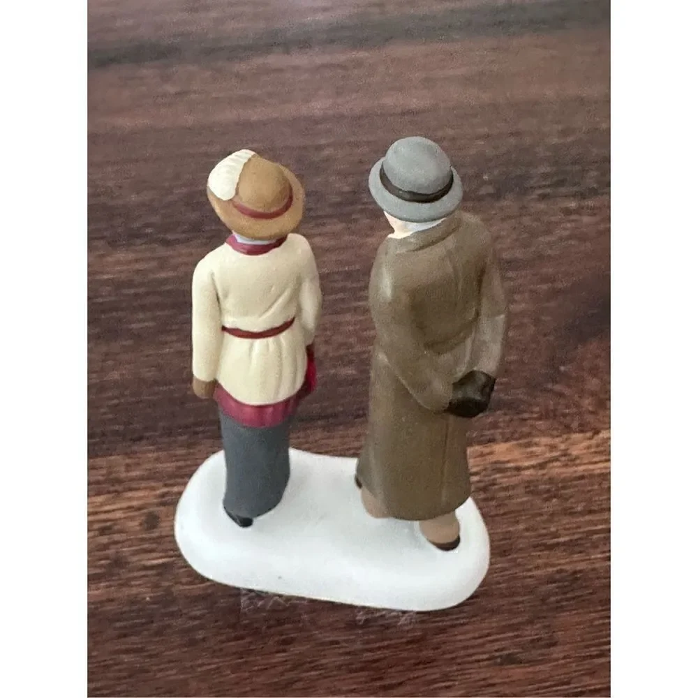 Department 56 Downton Abbey Lady and Gentleman friend village figures